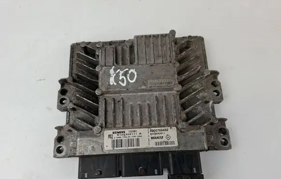 Renault Clio III Engine control unit/module 8200766462 S122326111A