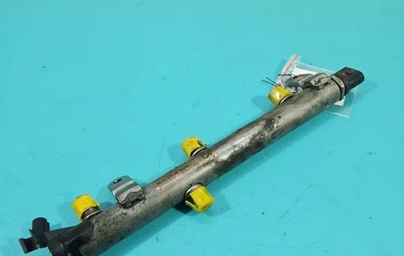 Mercedes-Benz E A207 Fuel main line pipe A6420703095 IMPRK1446528