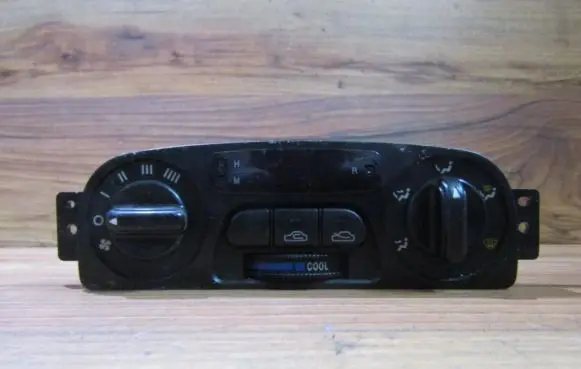 KIA Clarus Climate control unit ok9ab61190