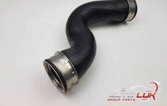 Volkswagen Golf V Coolant pipe/hose V10-2698