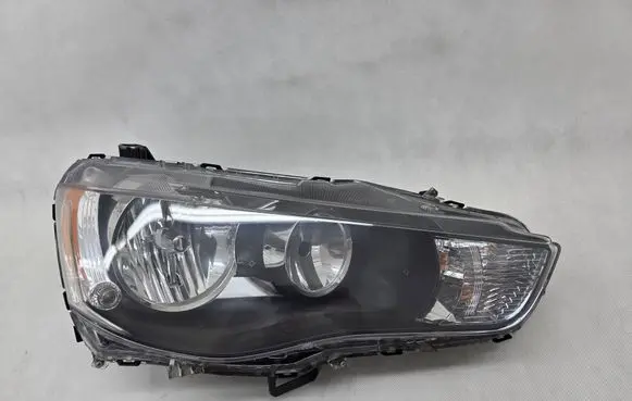 Mitsubishi Outlander Headlight/headlamp P8926