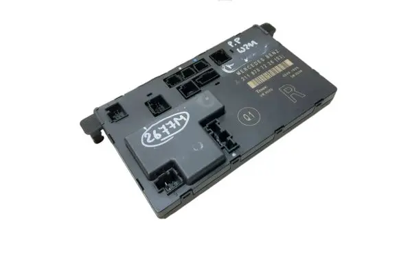 Mercedes-Benz E W211 Door control unit/module 2118707226