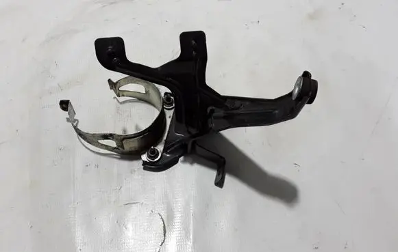 Nissan Pathfinder R51 Fuel filter bracket/mount holder 16434EC00A