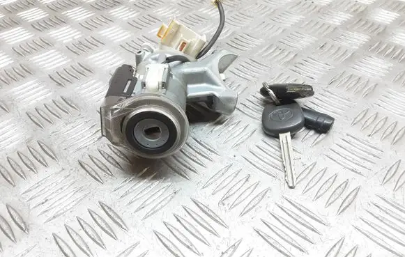 Toyota Avensis Verso Ignition lock 8978328061 627887000 45020287