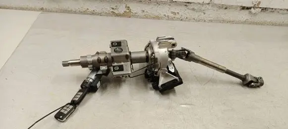 Steering wheel axle set