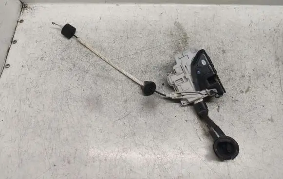 Audi A6 S6 C6 4F Front door lock