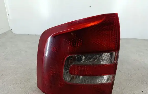 Skoda Octavia Mk2 (1Z) Rear/tail lights 1Z9945095