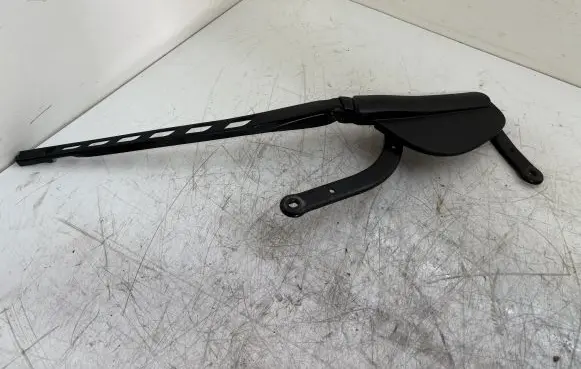 BMW 5 E60 E61 Front wiper blade arm 61617035103 7035103