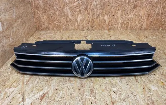 Volkswagen PASSAT B8 Front bumper upper radiator grill 3G0853653D 3G0853601B
