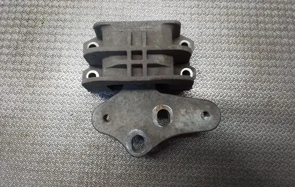 Ford Transit Custom Engine mount bracket BK217M124AD