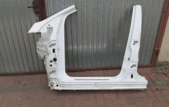 Ford Kuga I Other engine bay part