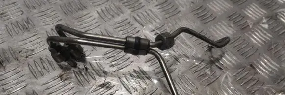 Volvo XC90 Fuel line pipe