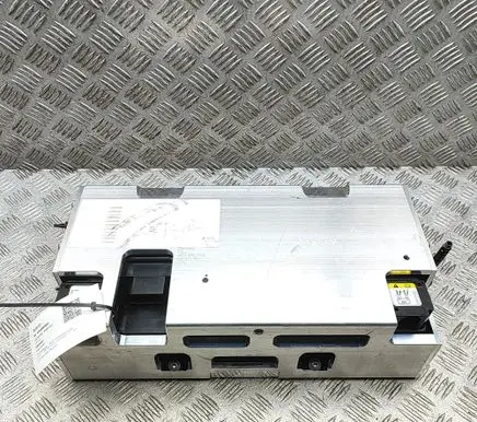 Audi RS6 C8 Hybrid / electric car battery 4N0915105D 4K0915171C