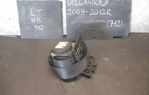 Opel Astra J Seat belt trim 