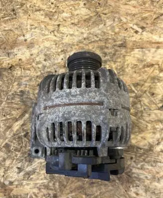 Volvo V70 Generator/alternator 30667787 0124525060