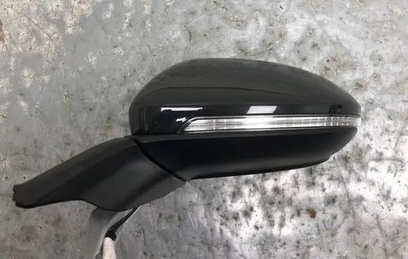 Volkswagen Golf VII Front door electric wing mirror