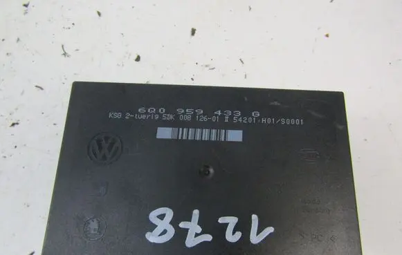 Volkswagen Polo Central body control module 6Q0959433G
