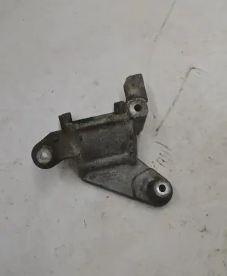 Dodge Journey Engine mounting bracket 0509060AA