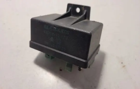 Peugeot 307 ABS relay 9619039780