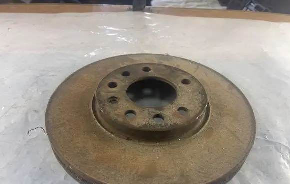 Opel Zafira B Front brake disc