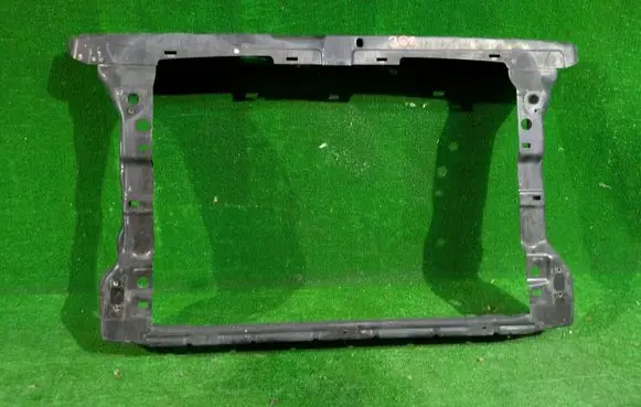 Skoda Yeti (5L) Radiator support slam panel