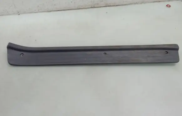 KIA Joice Rear sill trim cover 84272M2000