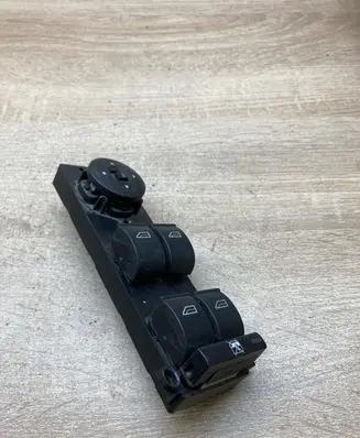 Ford Focus Electric window control switch 3M5T14A132AF