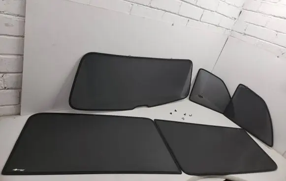 Opel Zafira B Rear door sun blind/shade 