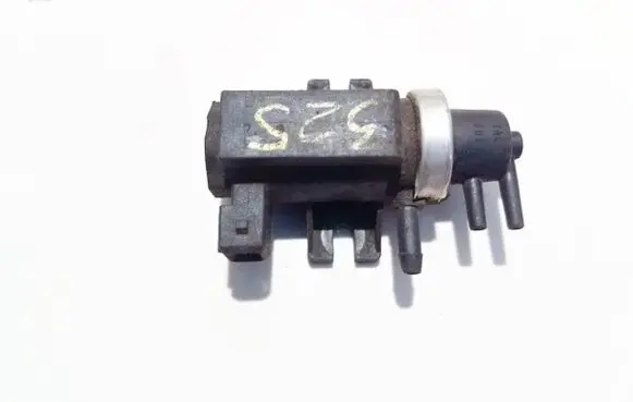BMW 5 E39 Turbo solenoid valve 72190323 2.246.175