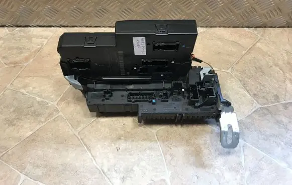 Mercedes-Benz E W212 Central body control module 2129000004