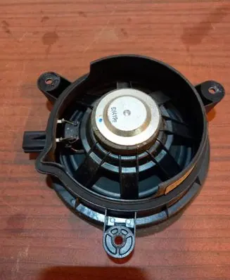 Volvo V50 Front door speaker 30752083 06W16
