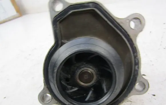 Seat Ibiza IV (6J,6P) Water pump 03D121005