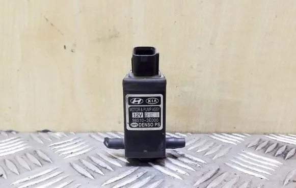 KIA Sorento Windscreen/windshield washer pump 985103E000