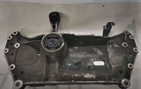 Volkswagen Golf VI Front subframe 1K0199369