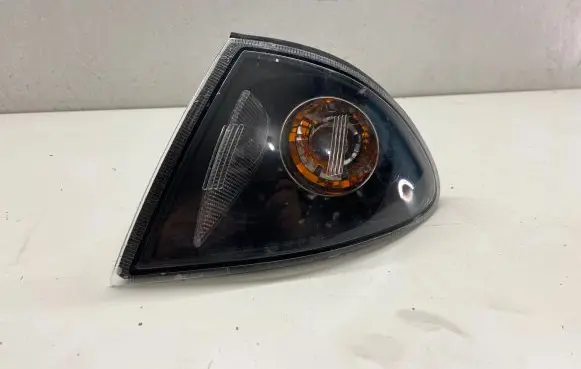 BMW 3 E46 Front indicator light