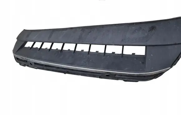 Volkswagen Touareg III Front bumper 760807039AB