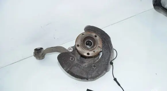 BMW 3 F30 F35 F31 Front wheel hub spindle knuckle 6853820 31216853820 6854724