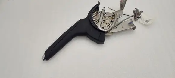 Suzuki SX4 S-Cross Handbrake/parking brake lever assembly