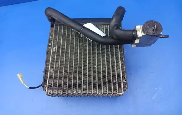 Mercedes-Benz ML W163 Air conditioning (A/C) radiator (interior) 4475001091 4B19 16116B