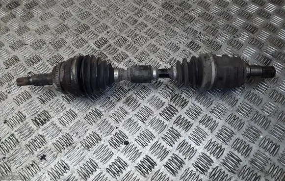 Toyota Avensis T250 Front driveshaft