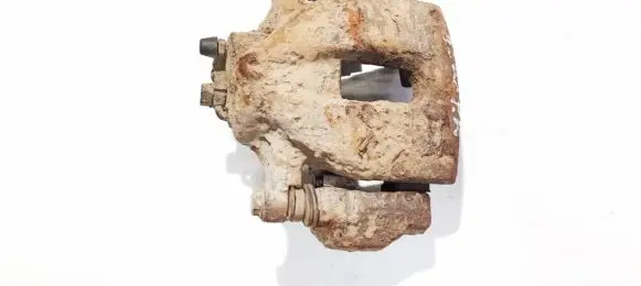 Toyota Auris 150 Front brake caliper
