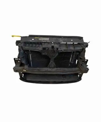Volkswagen Tiguan Radiator set 701010690B