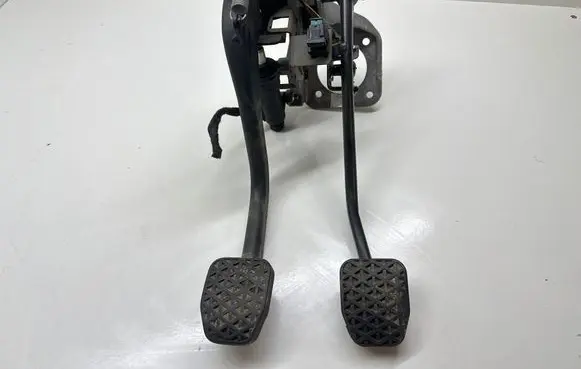 BMW 3 E46 Pedal assembly 1163870 2229128 69058989
