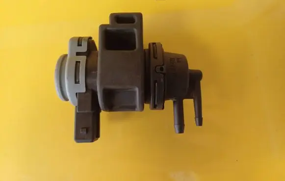 Renault Scenic II - Grand scenic II Turbo solenoid valve 8200575400