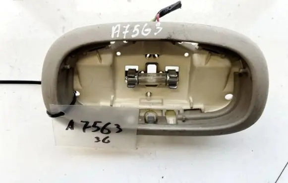 Jeep Grand Cherokee (WJ) Front seat light