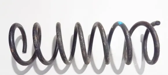 Mazda 3 I Rear coil spring