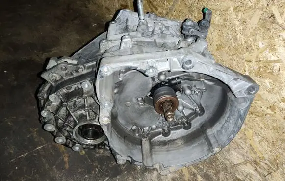 Jeep Compass Manual 6 speed gearbox 55254010