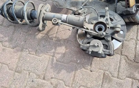 Hyundai i40 Front wheel hub spindle knuckle 546613Z940