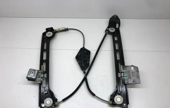 Volkswagen PASSAT CC Rear window lifting mechanism without motor 3C8839461K