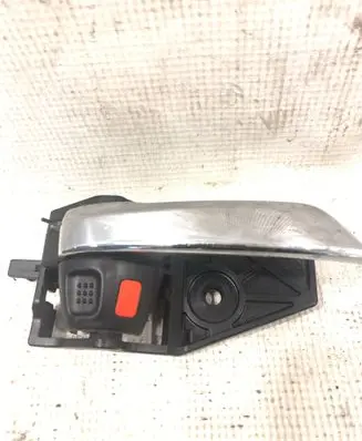Rear door interior handle
